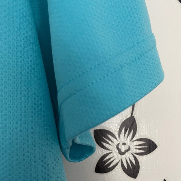 PRICE DROP! Comfortable, stretchy short sleeve men's shirt - Picture 4 of 8